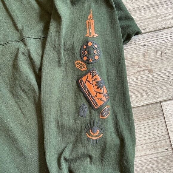 Disney | Hocus Pocus Spirit Jersey | Size: XXL - Picture 6 of 7